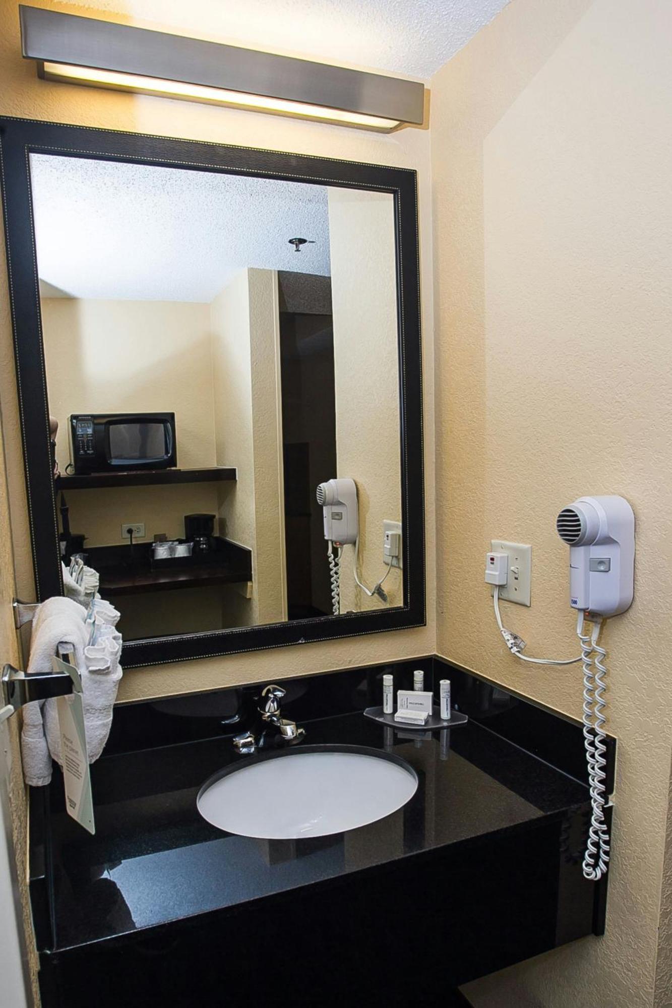 Fairfield Inn & Suites By Marriott Boston Milford Exterior foto